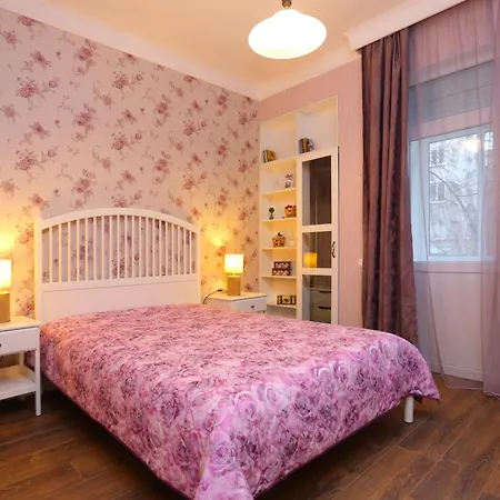 In Centre By Flat Manager * Sofie